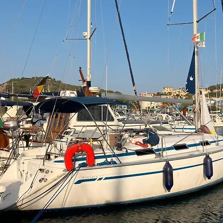 Barca A Vela Confortevole Botel *